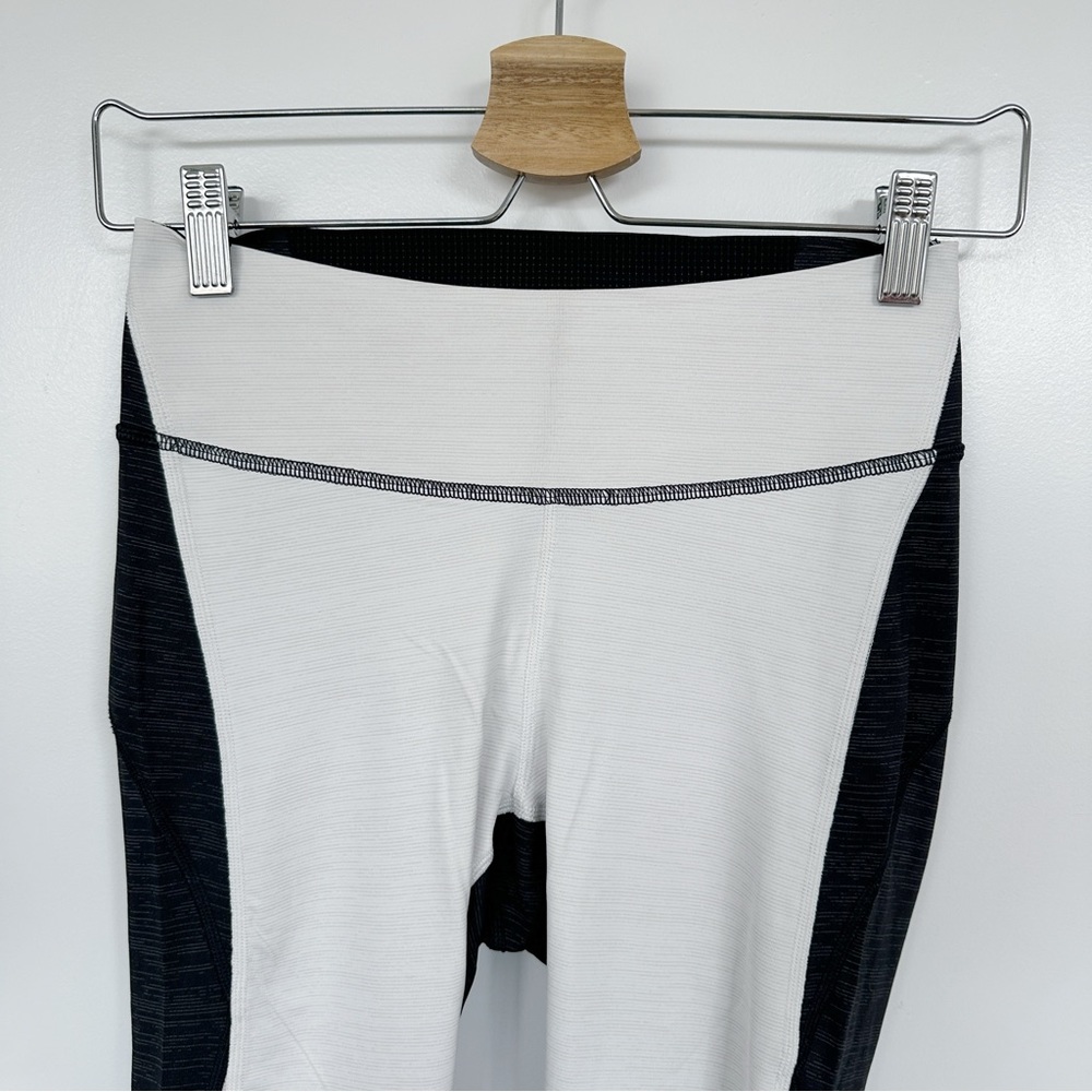 Outdoor Voices • TechSweat 7/8 Zoom Leggings - Picture 4 of 8